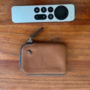Brown Bellroy Leather Zipper Wallet